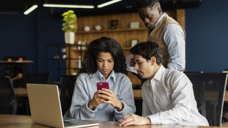 Tres claves para adaptar la tecnología al interior de una empresa para el personal de la Generación Z