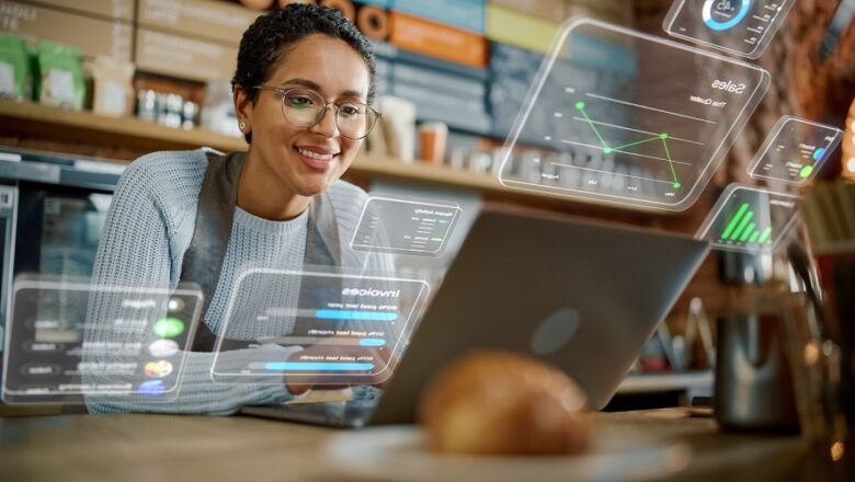 De GenZ a Baby Boomers: Cómo diferentes generaciones de empresarios colombianos hacen frente a la digitalización