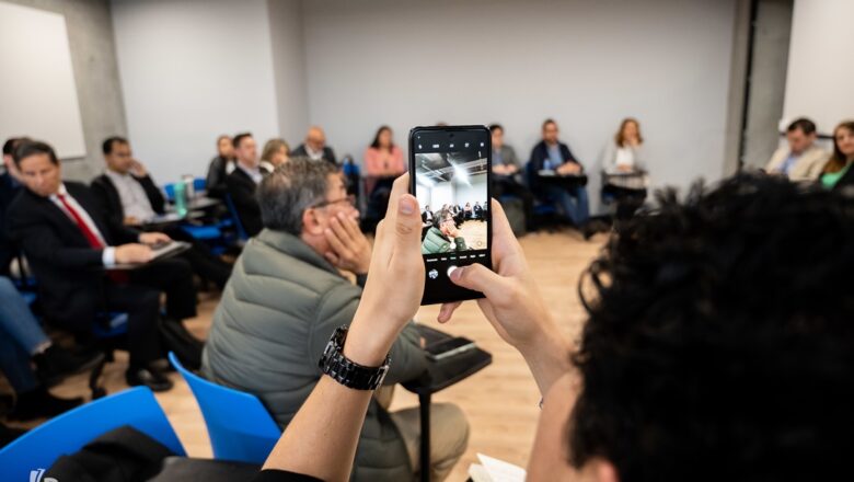 Jóvenes y redes sociales: ¿son una oportunidad o una amenaza?