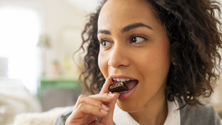 State of Snacking: 6 de 10 consumidores preferirían dejar sus redes sociales antes que no comer chocolate