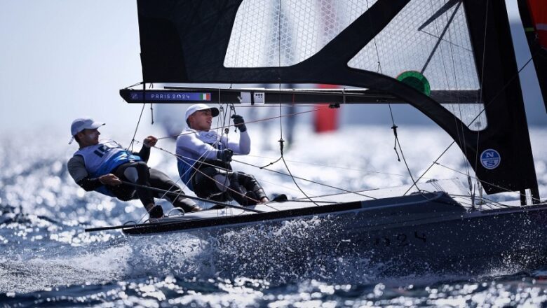 París 2024: los aficionados olímpicos viven la emoción de la competición de vela con el Galaxy S24 Ultra