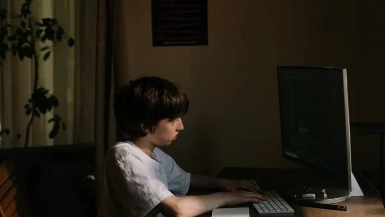 La ciberviolencia pone en riesgo a niños y mujeres