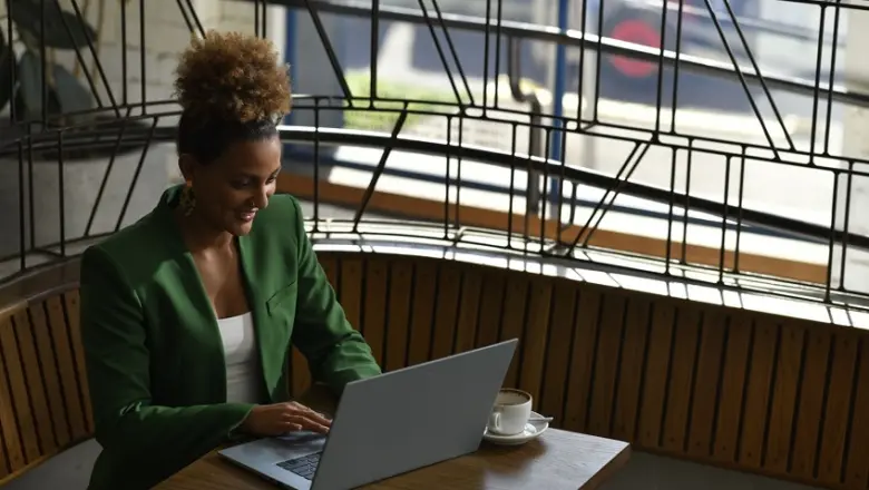 Trabajadores remotos e híbridos: lo que no se ha pensado de una laptop